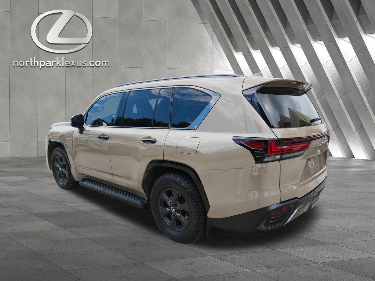 2025 Lexus LX 700h Overtrail