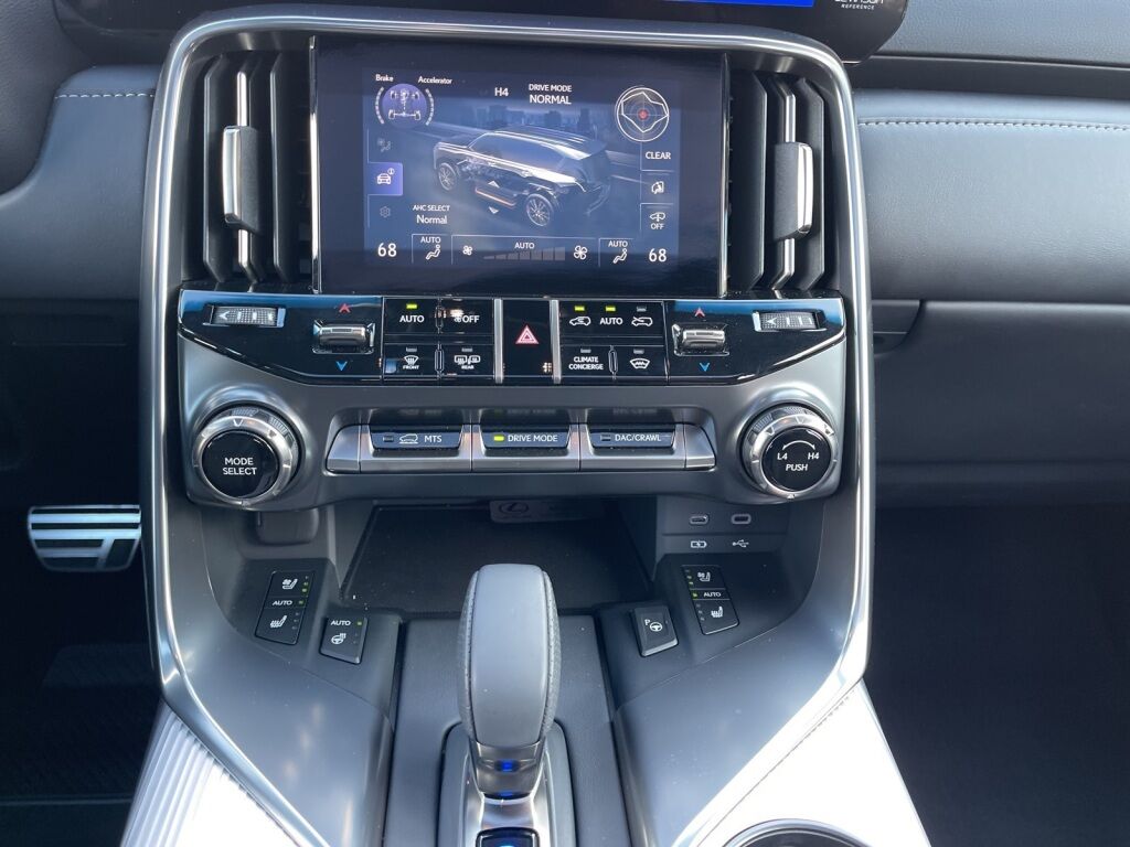 2025 Lexus LX 700h Richmond VA