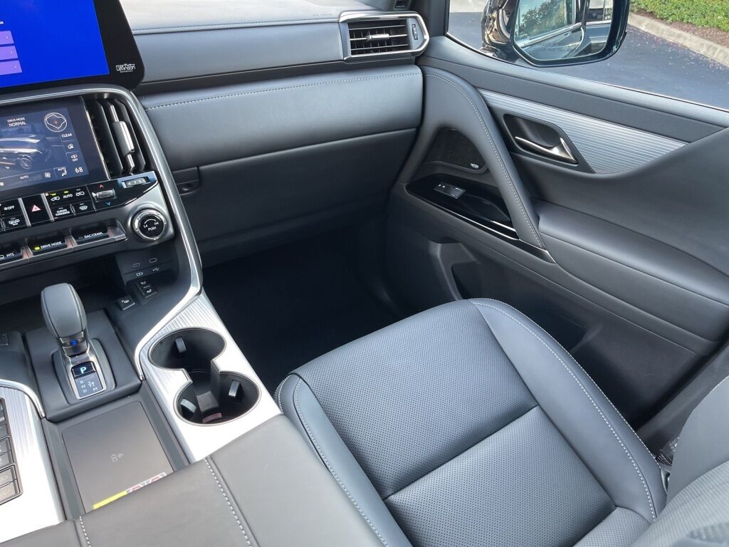 2025 Lexus LX 700h Richmond VA