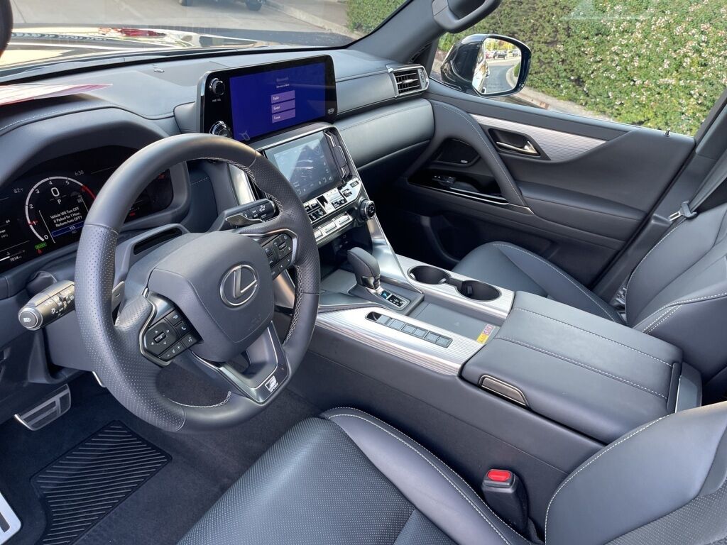 2025 Lexus LX 700h Richmond VA