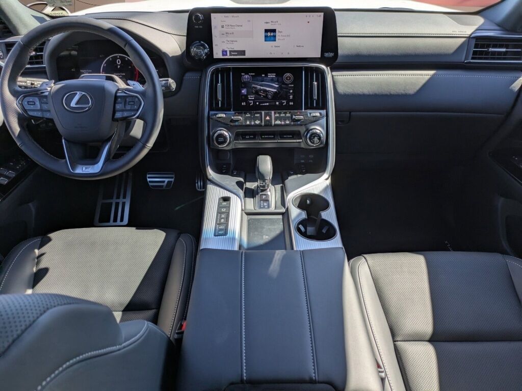 2025 Lexus LX HYBRID LX 700h F SPORT HANDLING Richmond VA