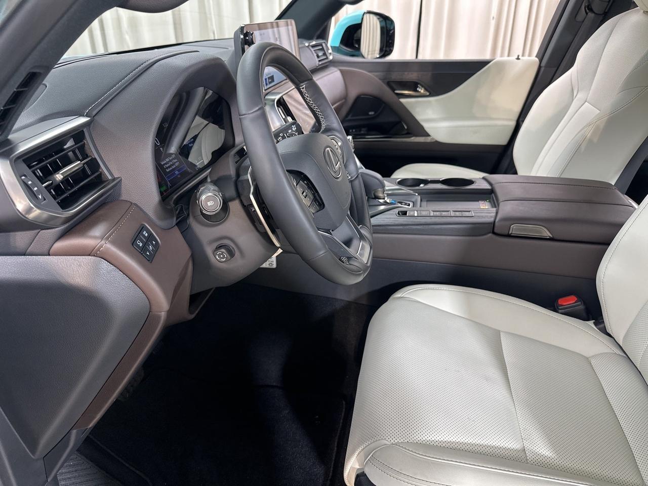 2025 Lexus LX HYBRID LX 700h LUXURY Annapolis MD