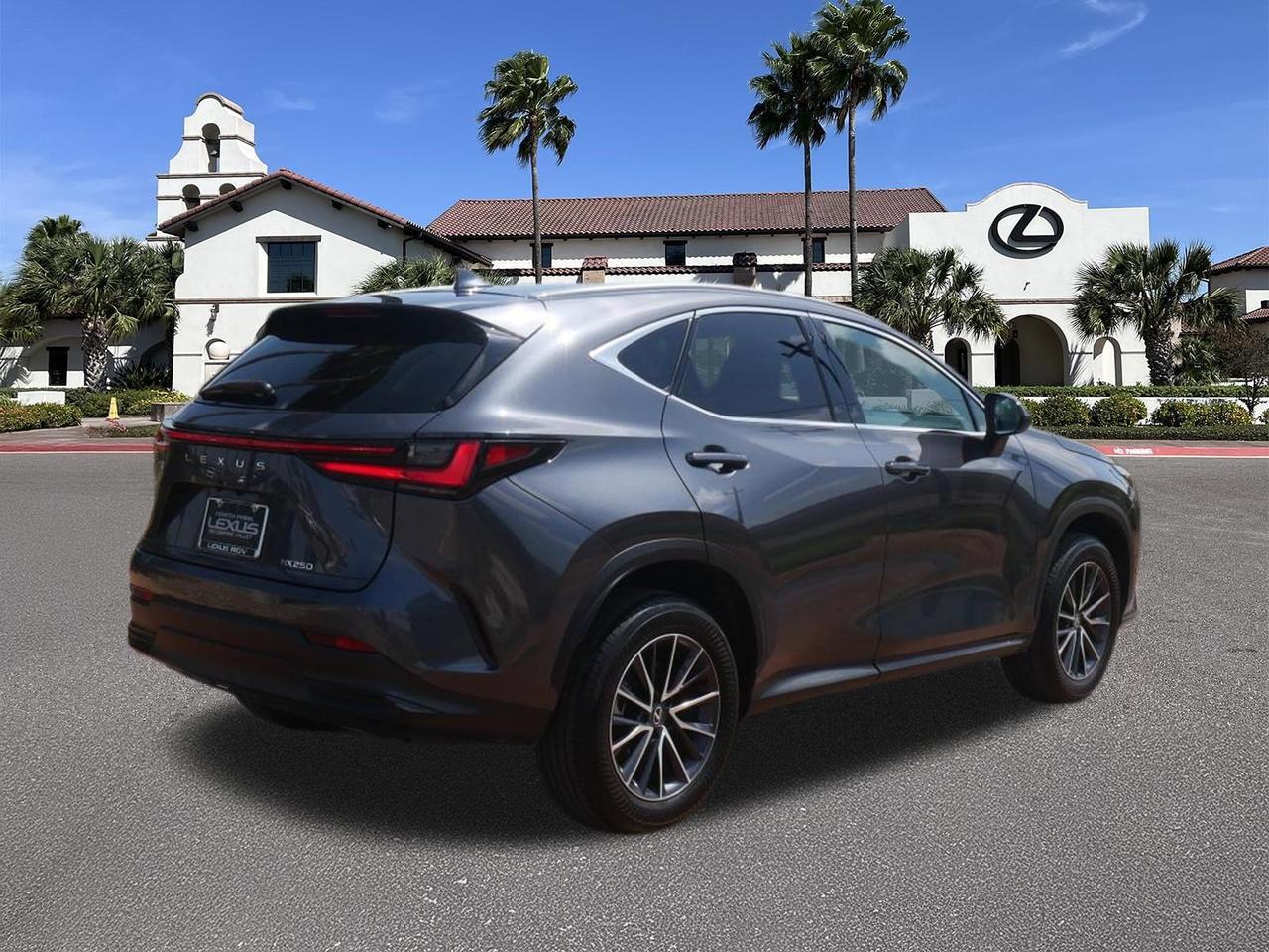 2025 Lexus NX 250