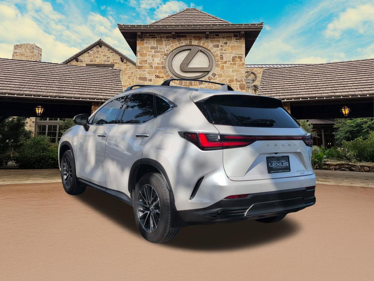 2025 Lexus NX 350h Luxury