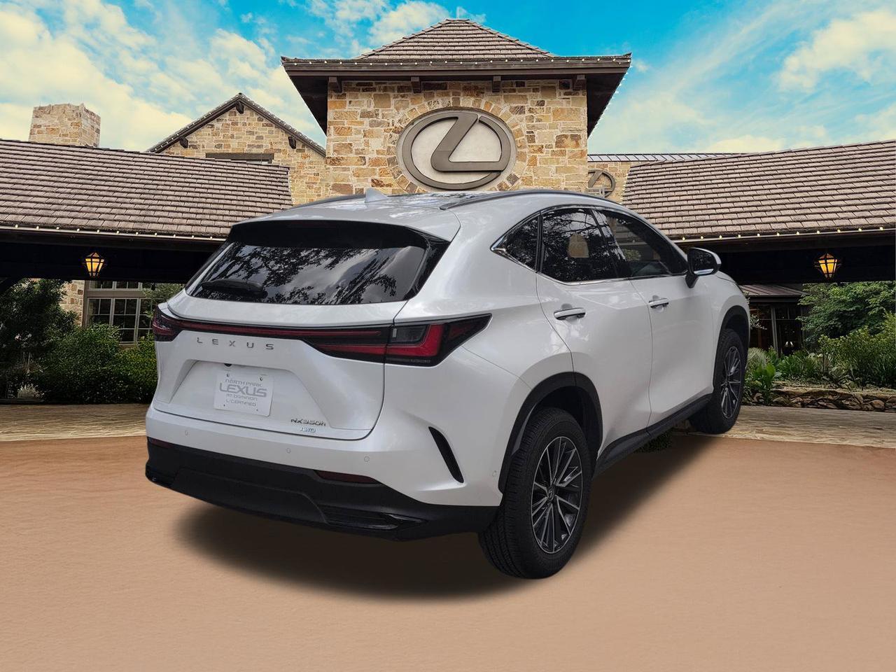 2025 Lexus NX 350h Luxury