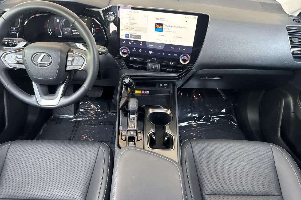 2025 Lexus NX 350h Premium