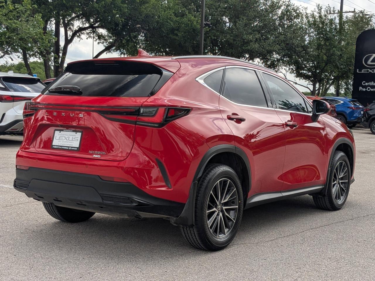 2025 Lexus NX 350h Premium