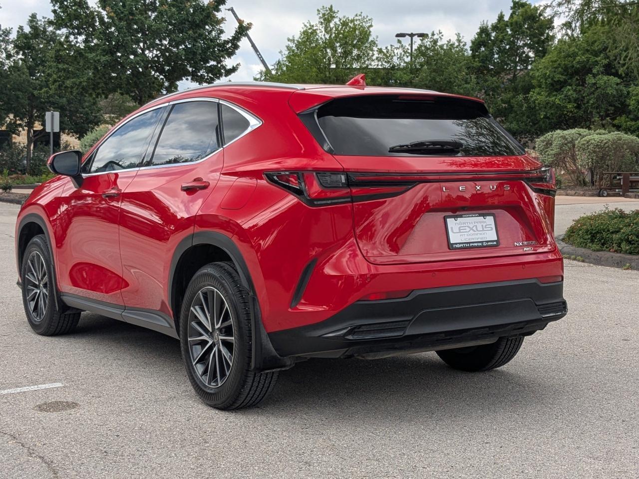 2025 Lexus NX 350h Premium