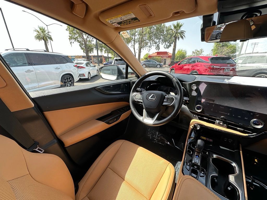 2025 Lexus NX 350h Premium Tucson AZ