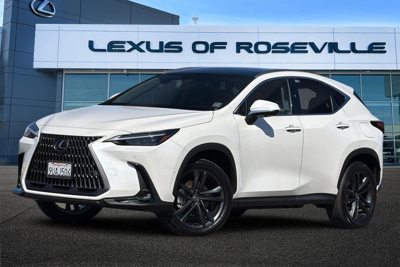 2025 Lexus NX 450h+ Luxury