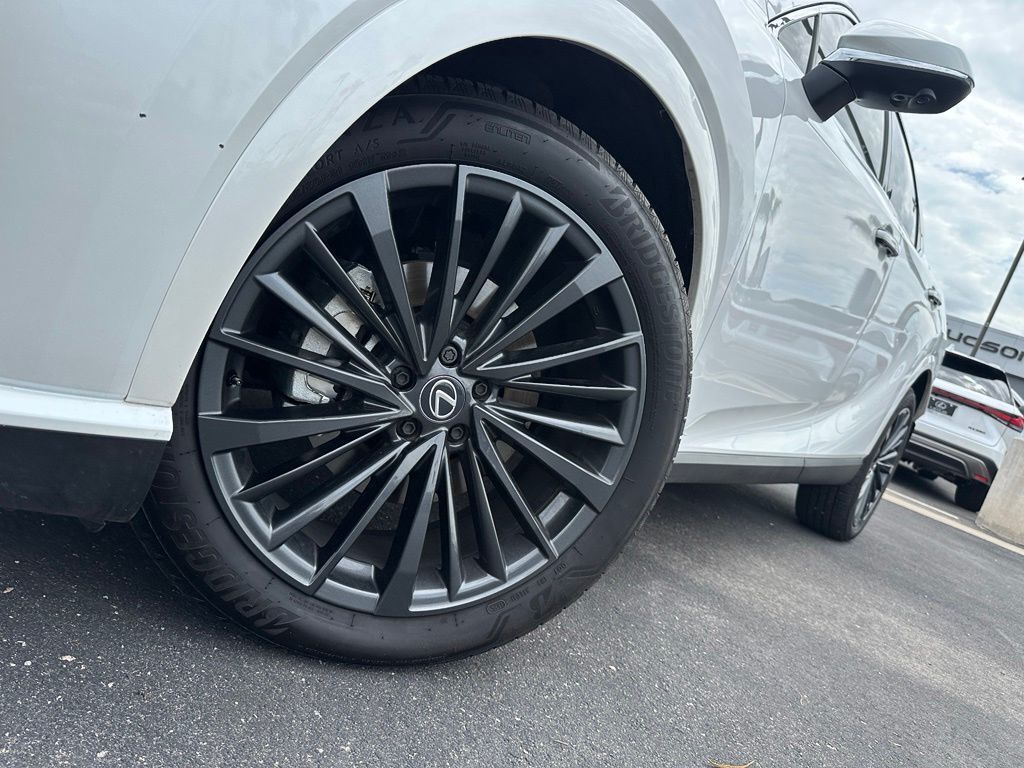 2025 Lexus RX 350h Premium