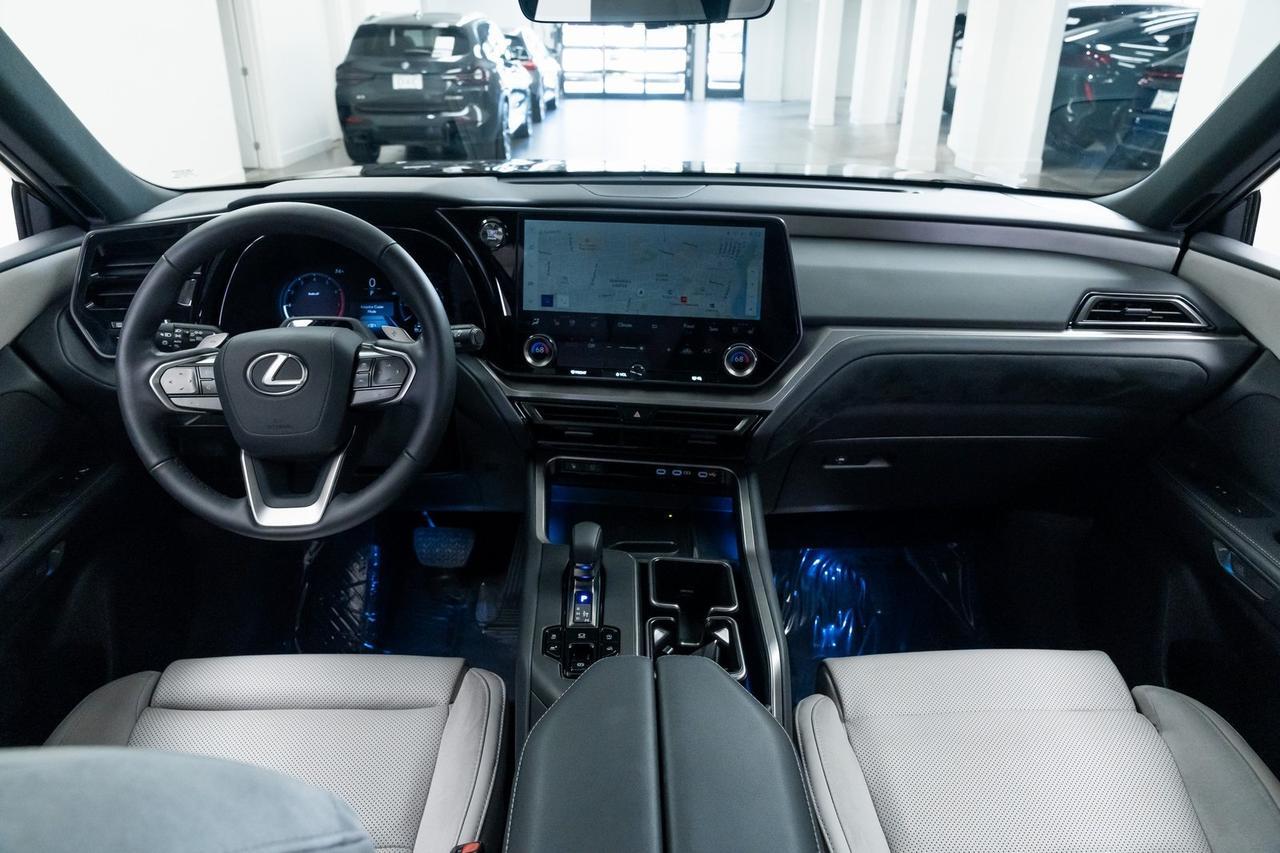 2025 Lexus TX 350 Premium 1 Owner 6 Passenger Mark Levinson Audio Portland OR