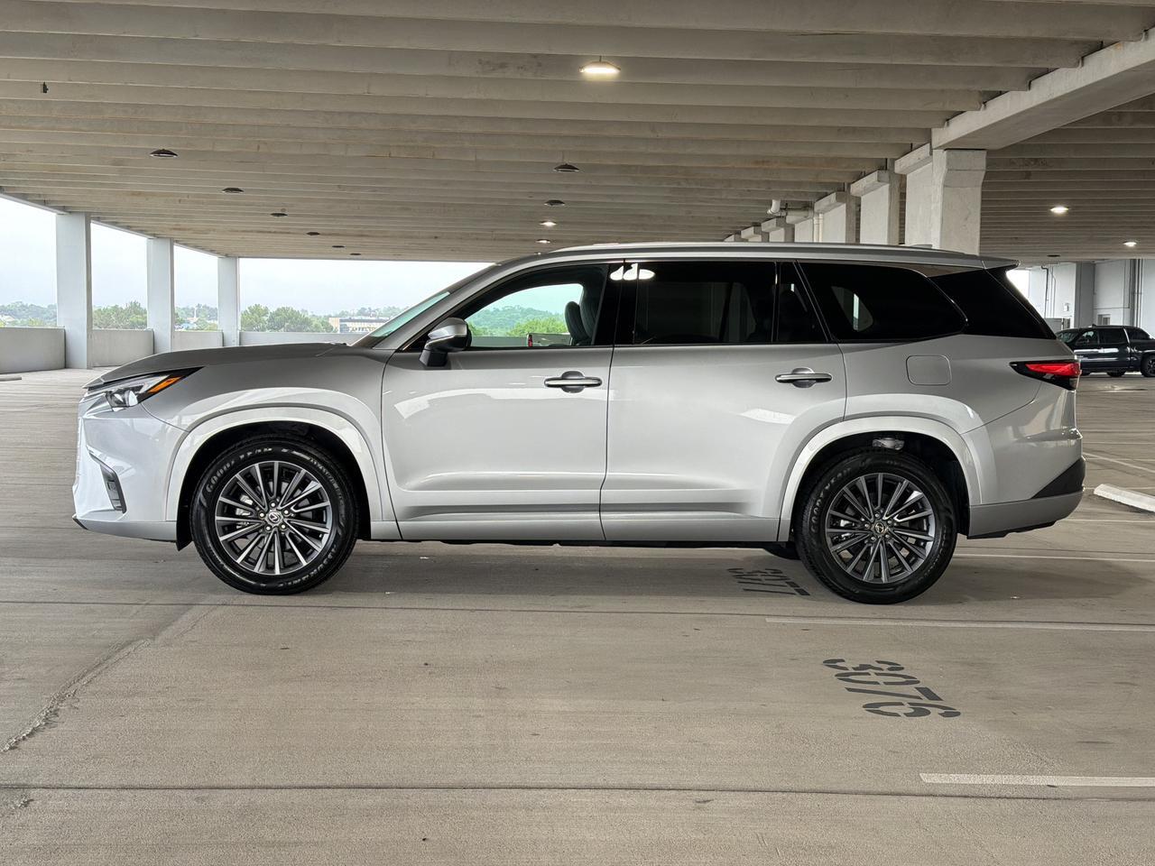 2025 Lexus TX