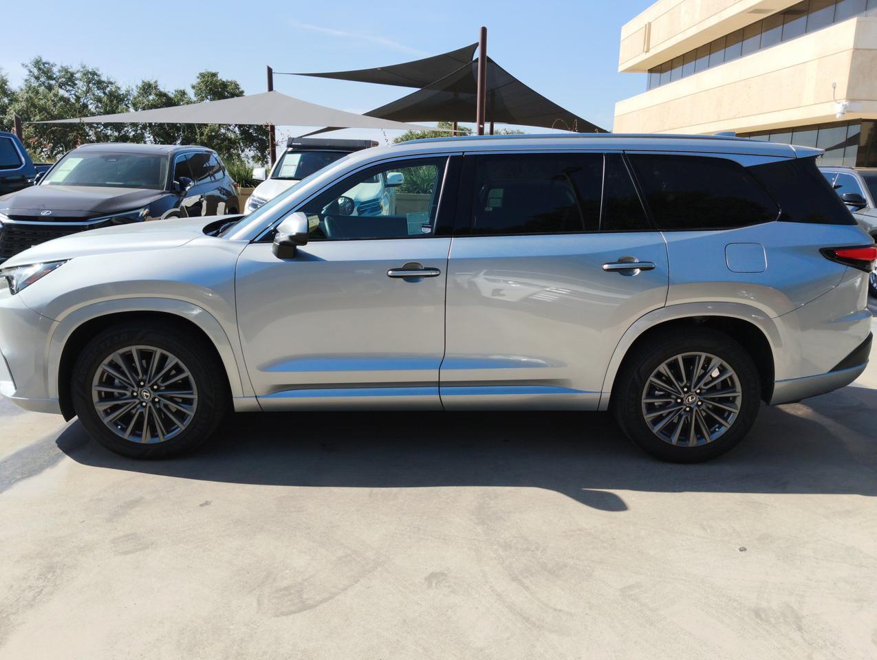 2025 Lexus TX