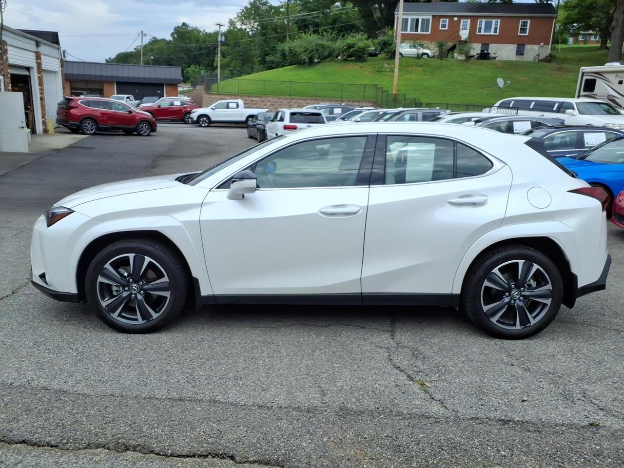 2025 Lexus UX 300h Base Roanoke VA