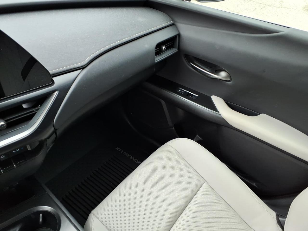 2025 Lexus UX 300h Base Roanoke VA