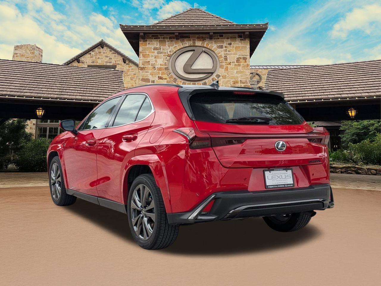 2025 Lexus UX 300h F SPORT Design