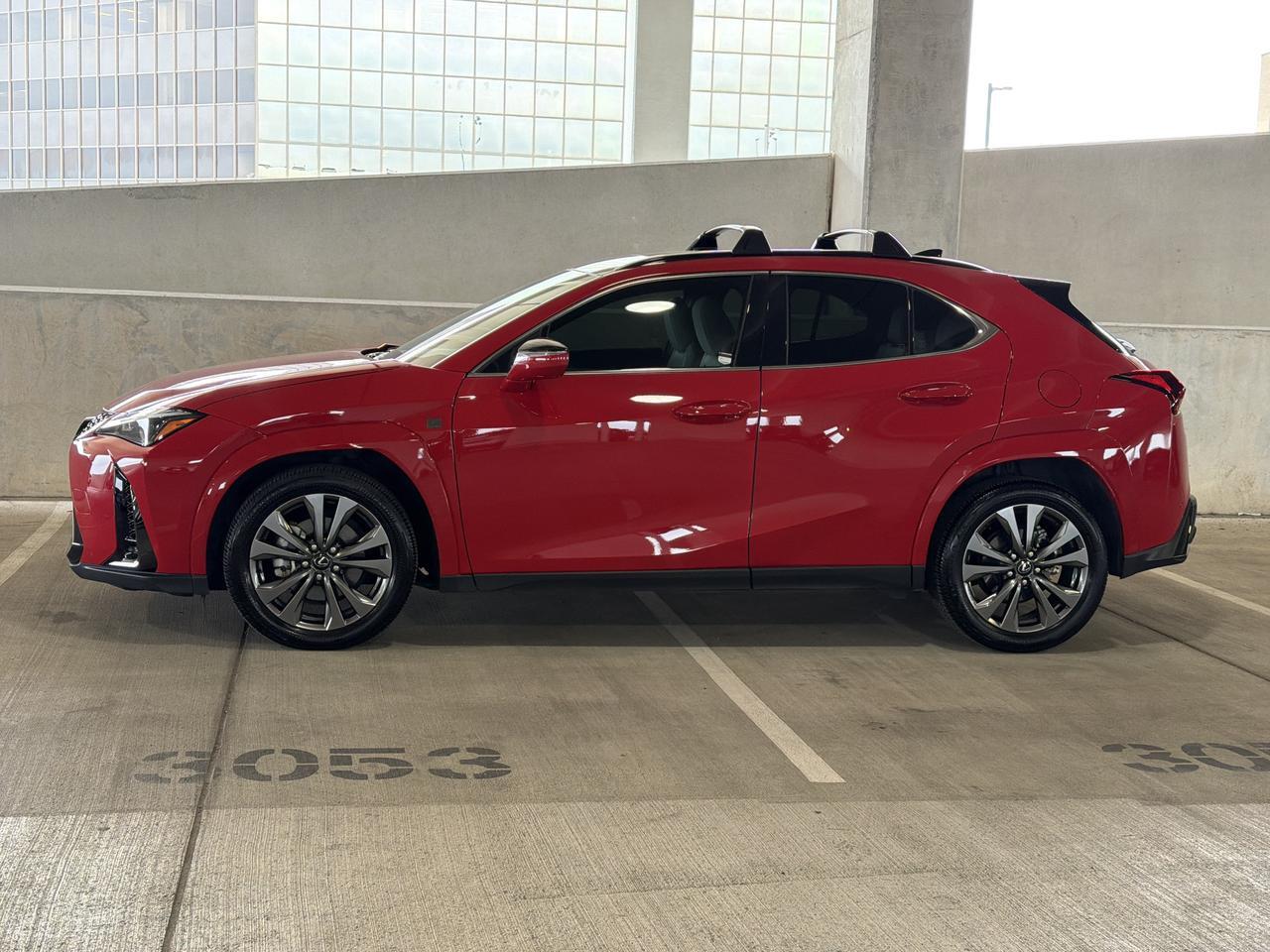 2025 Lexus UX 300h F SPORT Design