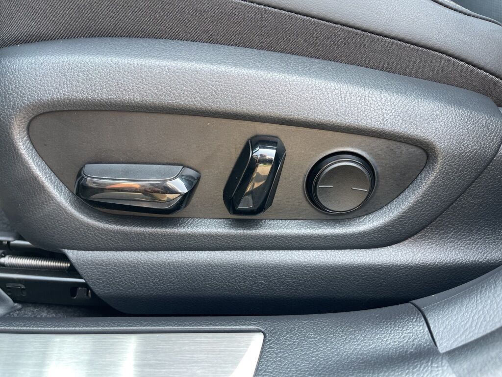 2025 Lexus UX 300h F SPORT Design Richmond VA