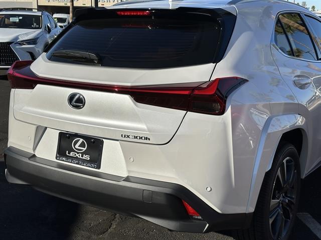 2025 Lexus UX 300h PREMIUM Tucson AZ