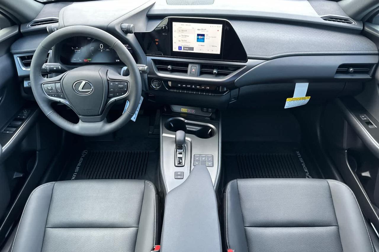 2025 Lexus UX 300h Premium