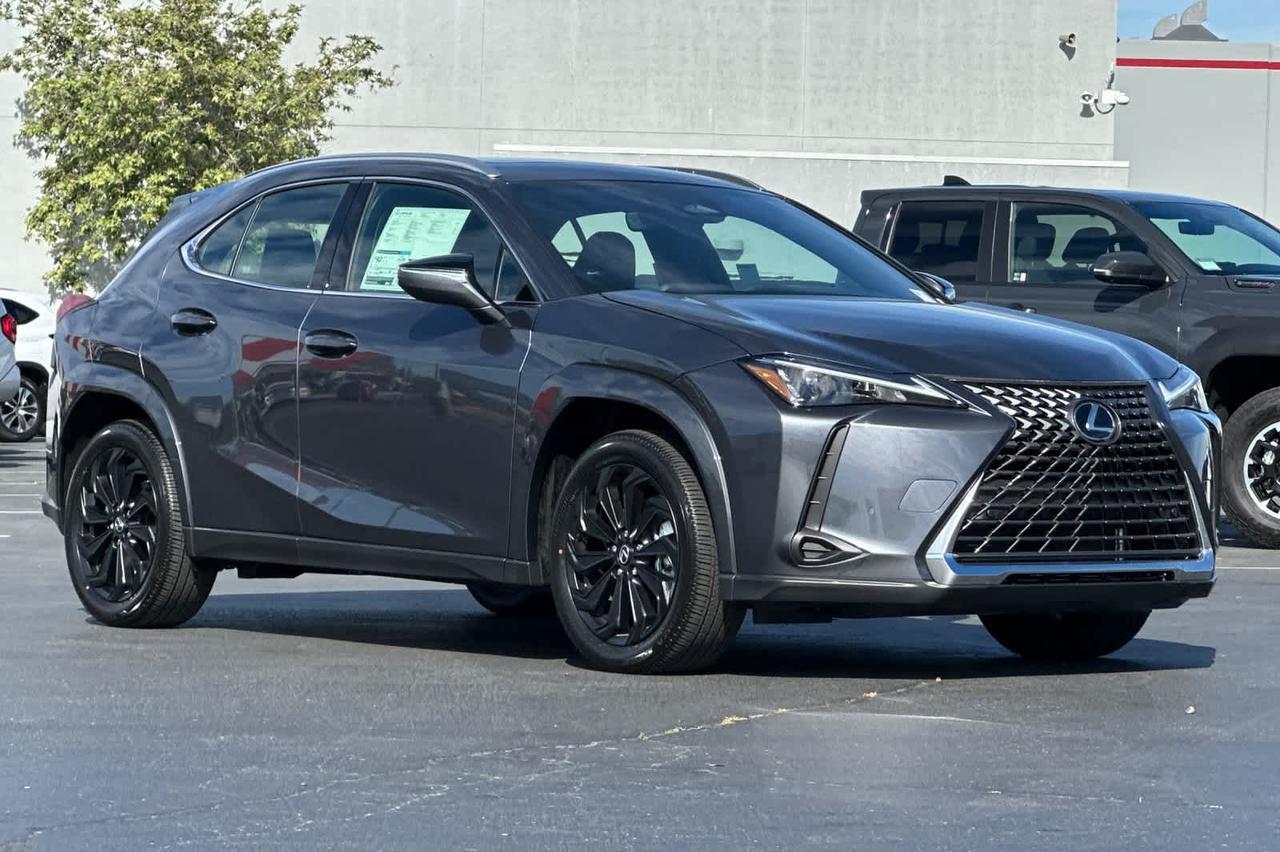 2025 Lexus UX 300h Premium