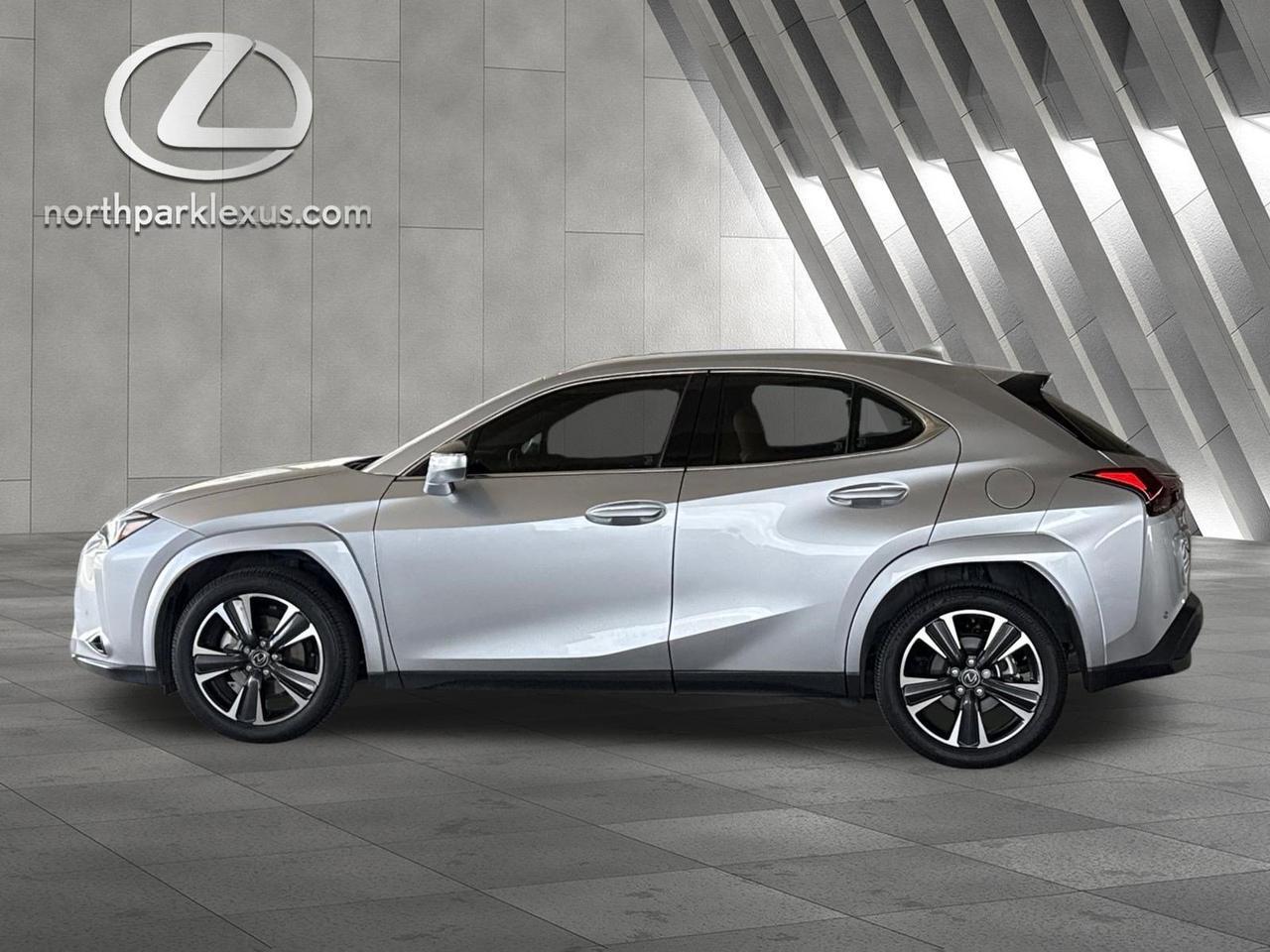 2025 Lexus UX