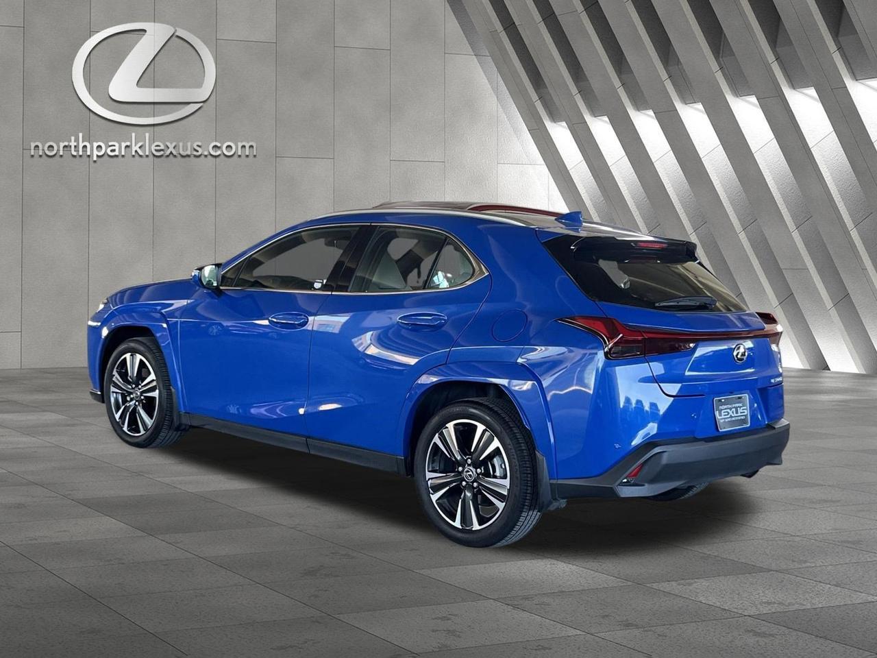 2025 Lexus UX 300h Premium