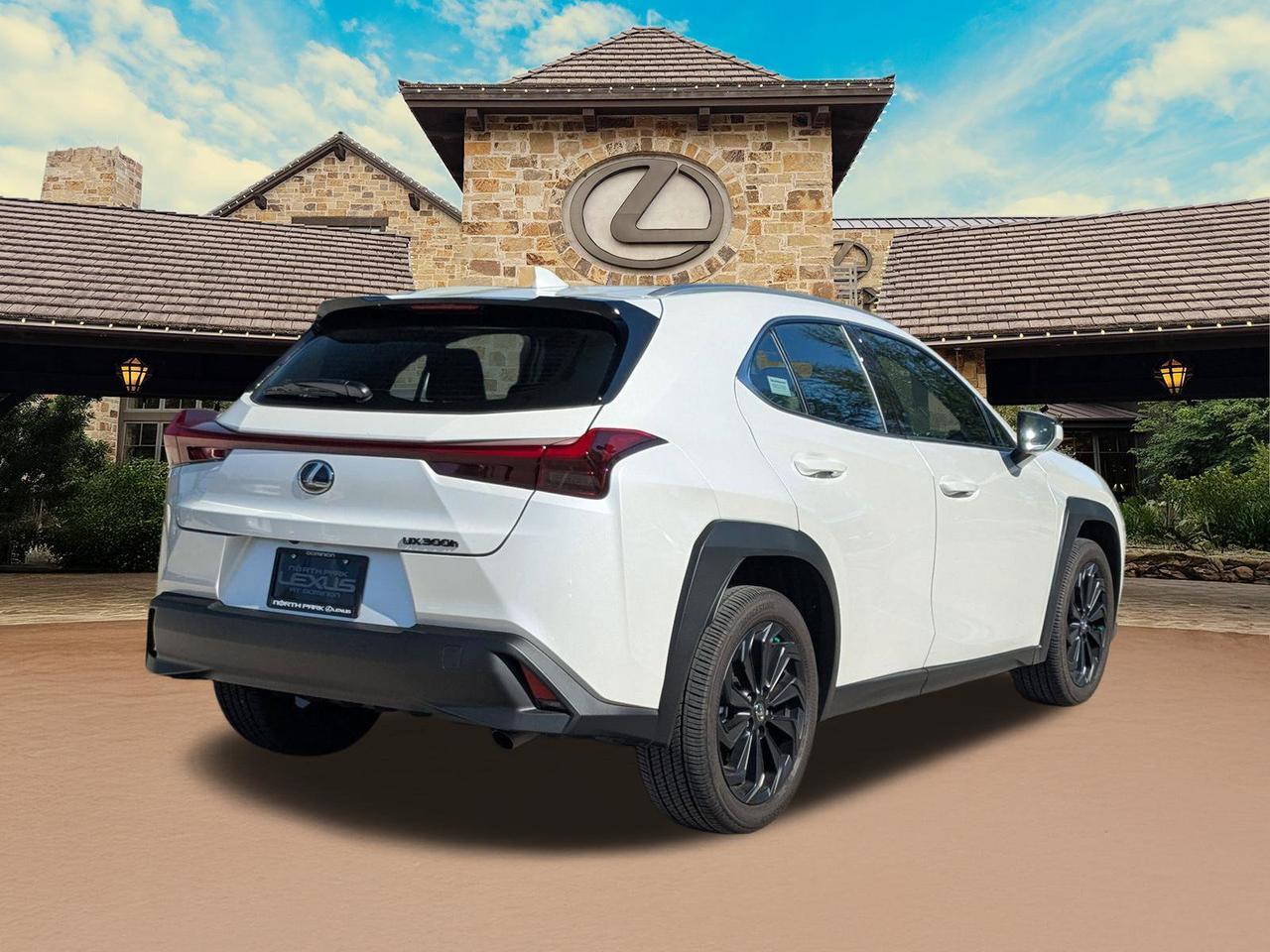 2025 Lexus UX 300h