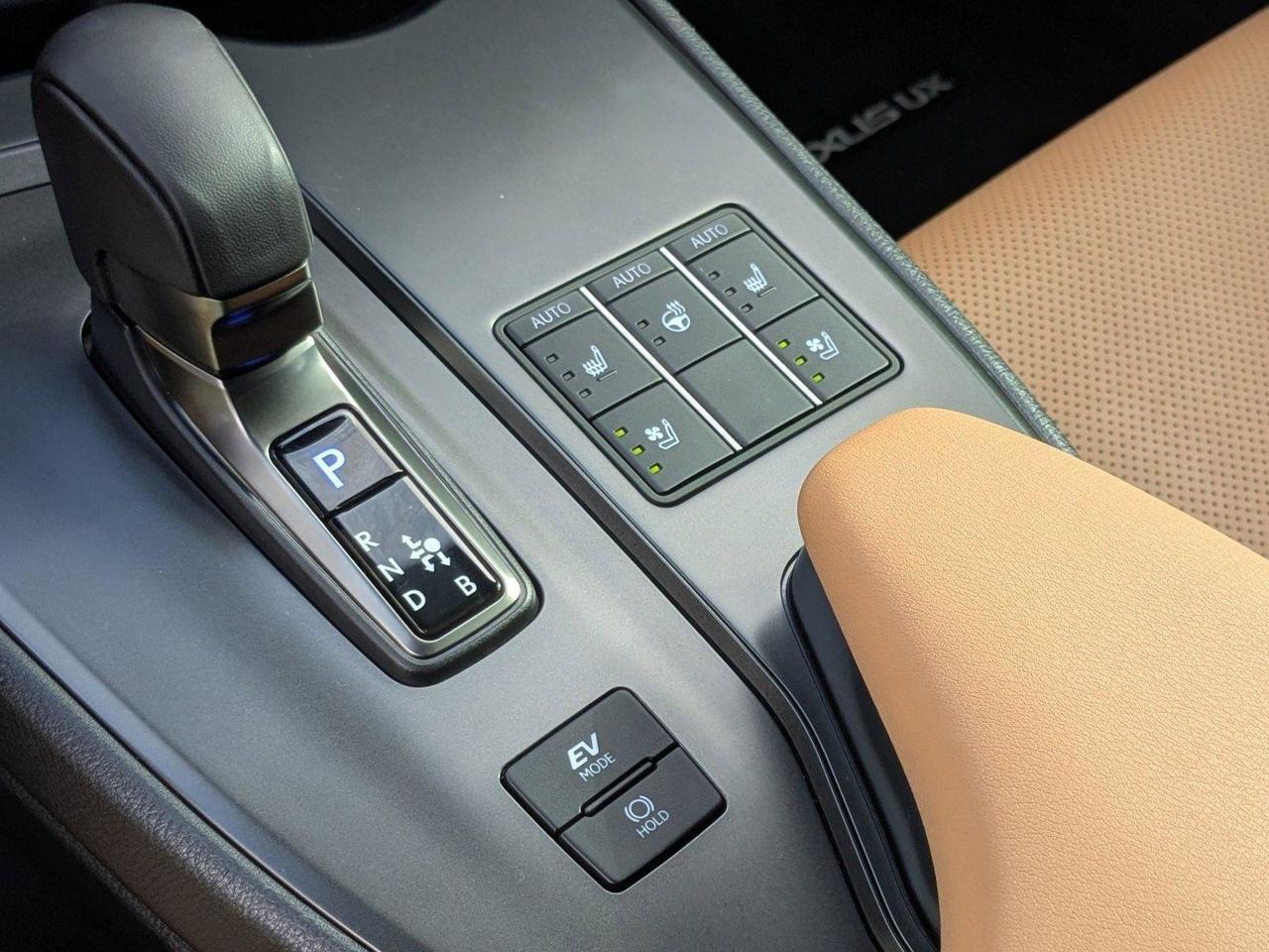 2025 Lexus UX 300h San Antonio TX