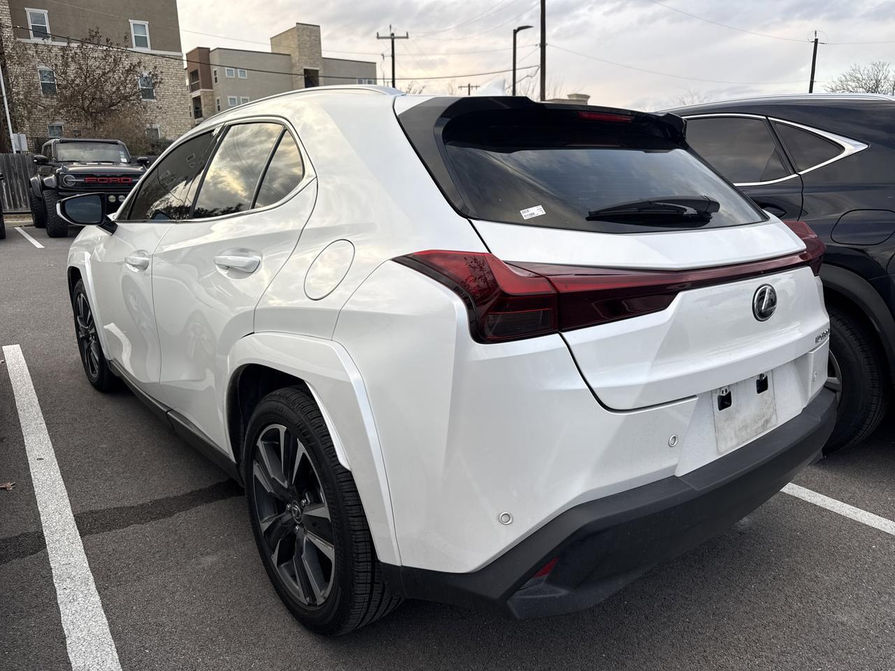 2025 Lexus UX BASE