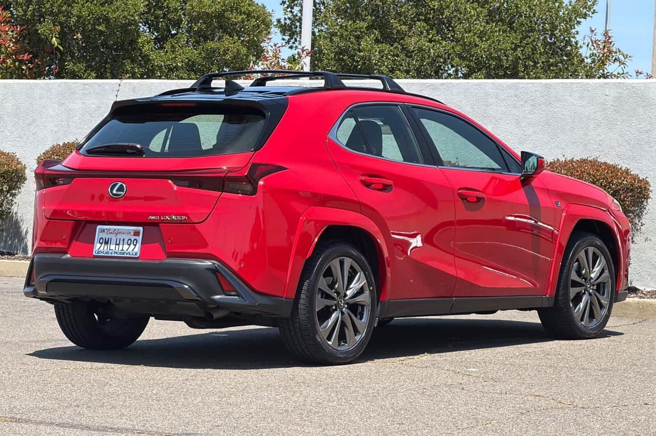 2025 Lexus UX F SPORT Design