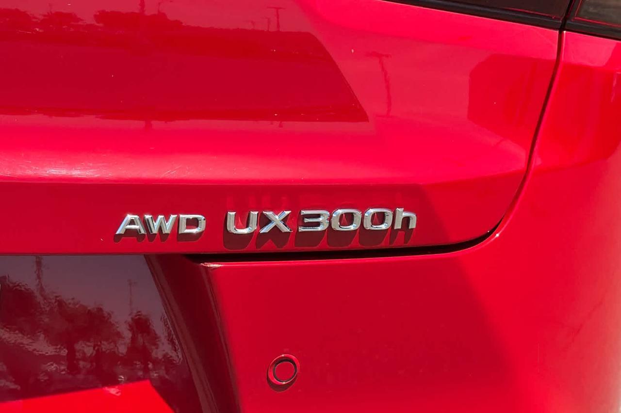 2025 Lexus UX F SPORT Design Roseville CA