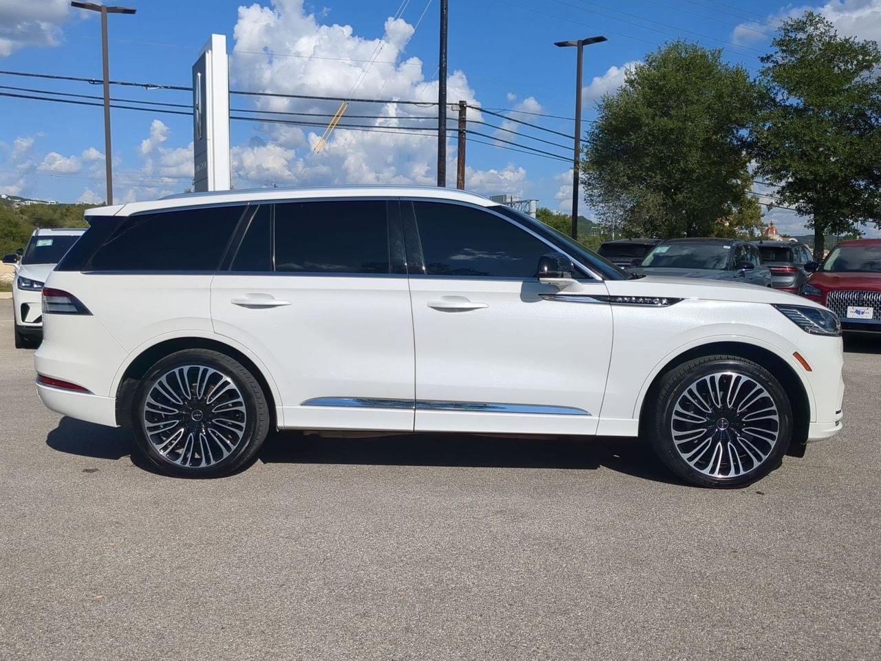 2025 Lincoln Aviator Black Label