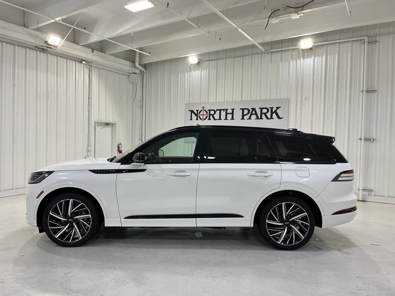 2025 Lincoln Aviator Black Label