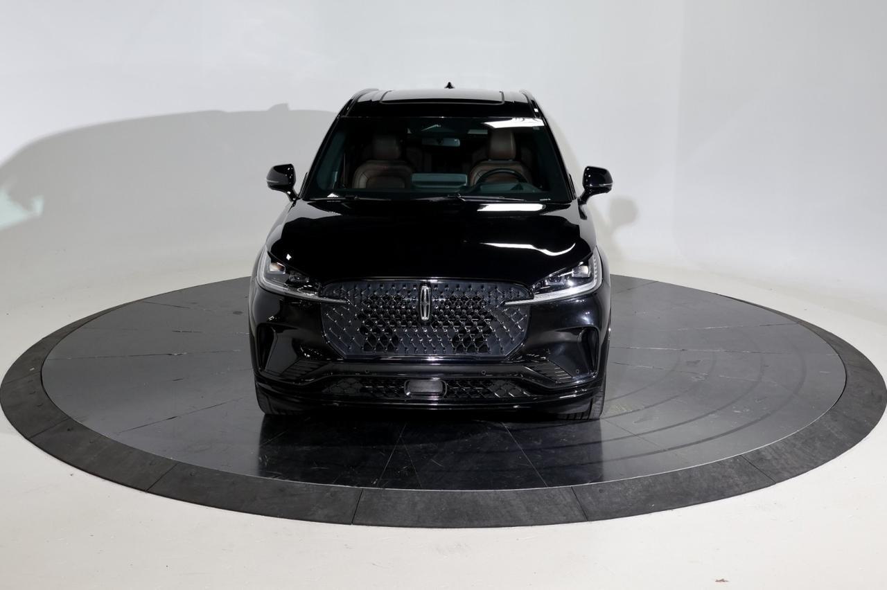 2025 Lincoln Aviator Reserve photo 4