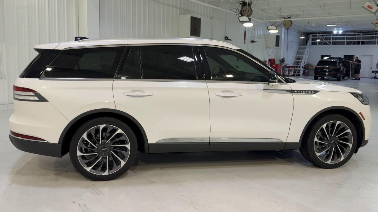 2025 Lincoln Aviator Reserve
