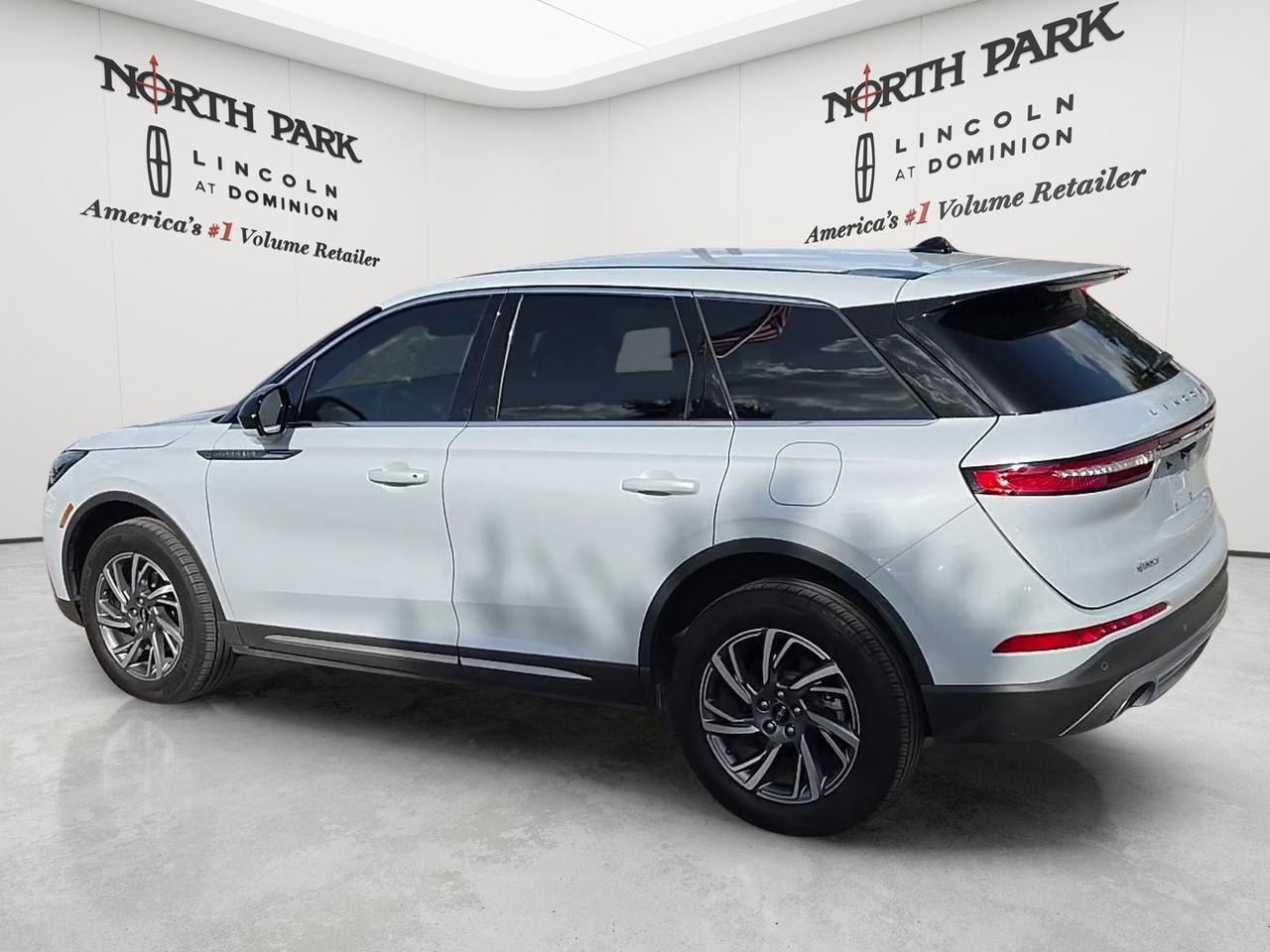 2025 Lincoln Corsair Premiere