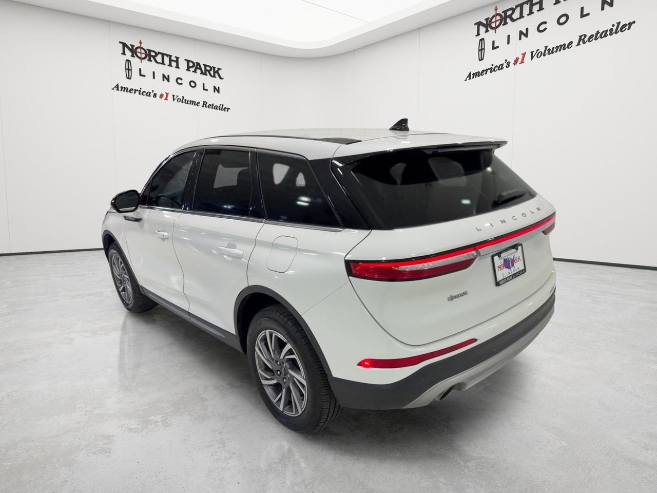 2025 Lincoln Corsair Premiere