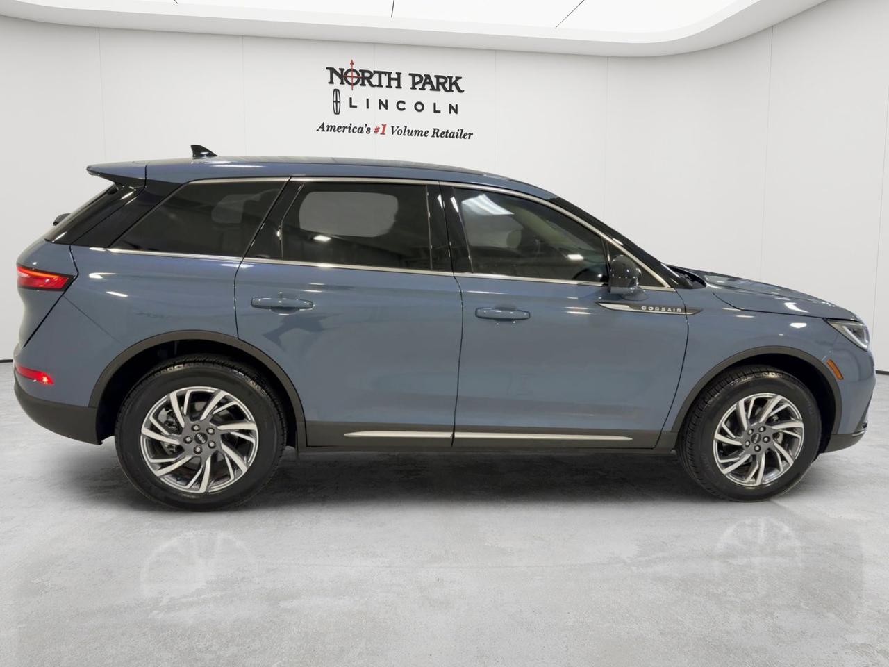 2025 Lincoln Corsair Premiere