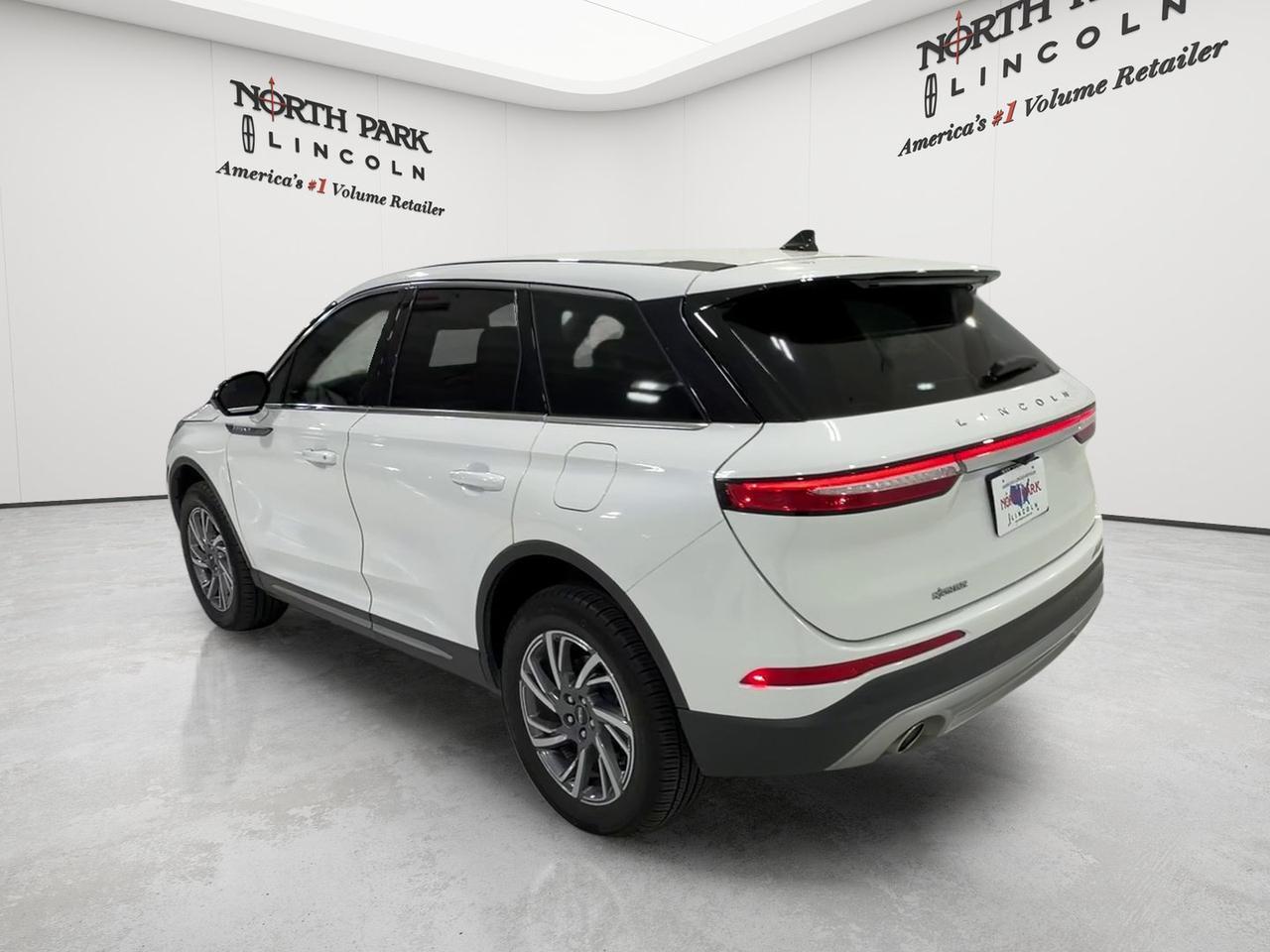2025 Lincoln Corsair Premiere