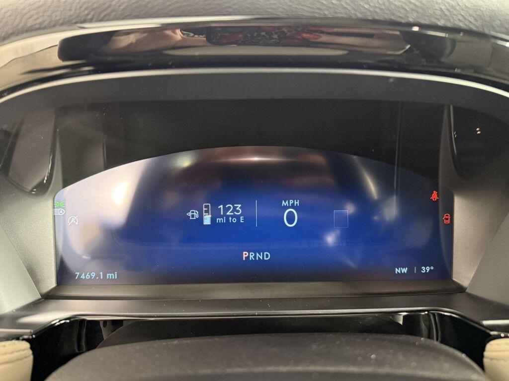 2025 Lincoln Corsair Reserve AWD w/Panoramic Vista roof Maumee OH