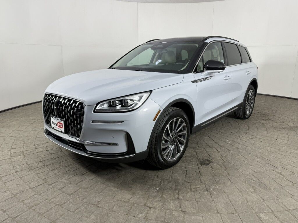 2025 Lincoln Corsair Reserve AWD w/Panoramic Vista roof Maumee OH