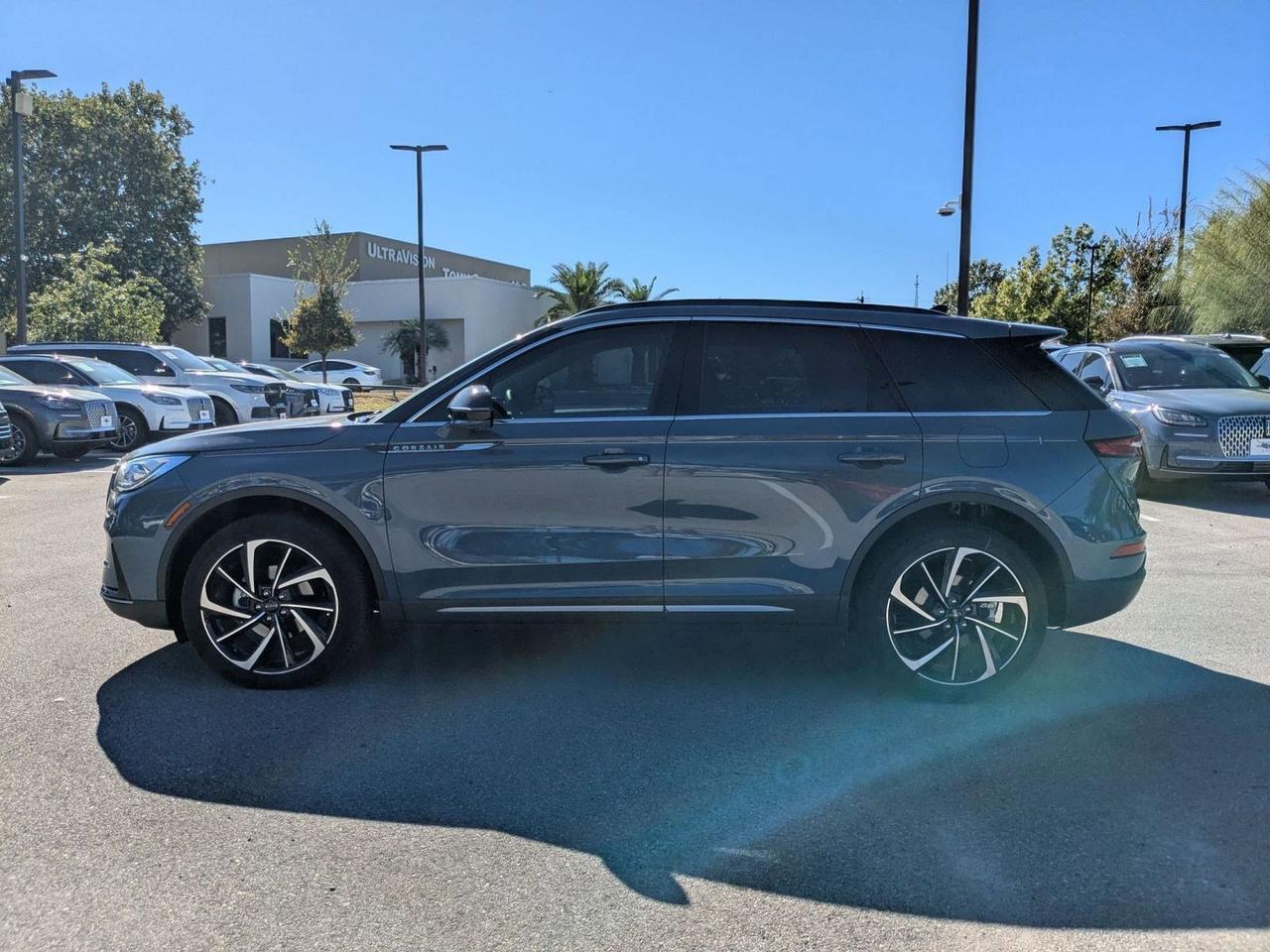 2025 Lincoln Corsair Reserve