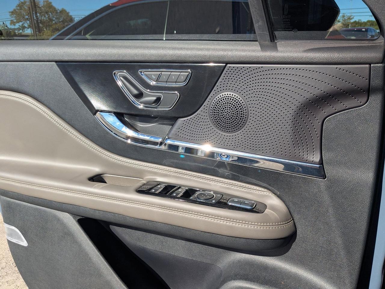 2025 Lincoln Corsair Reserve