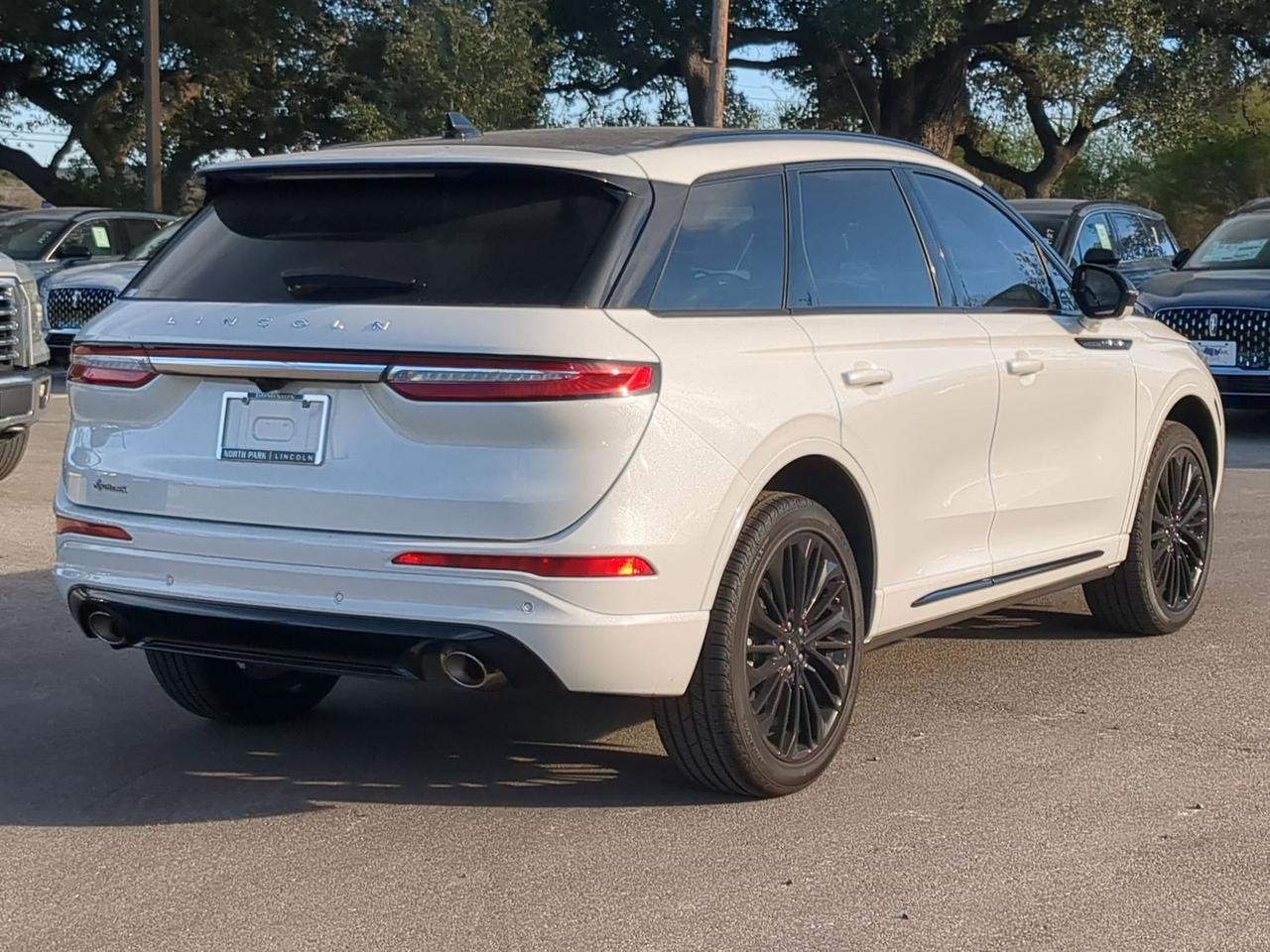 2025 Lincoln Corsair Reserve