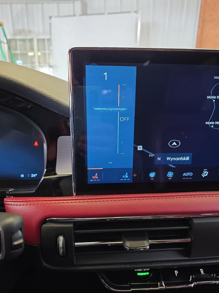 2025 Lincoln Corsair Reserve Sand Lake NY