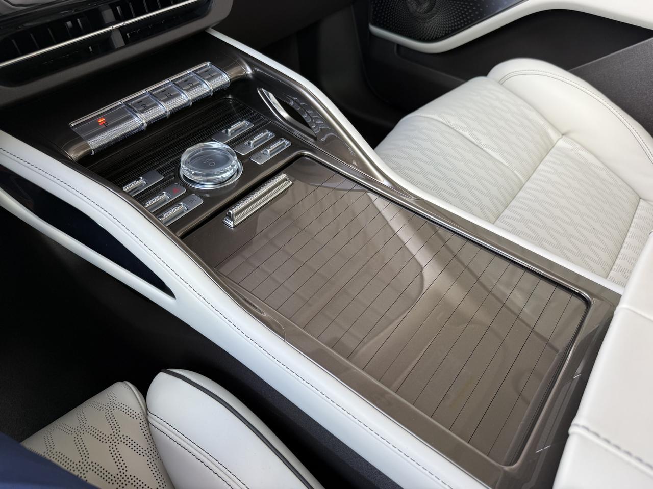 2025 Lincoln Nautilus Black Label Knoxville TN