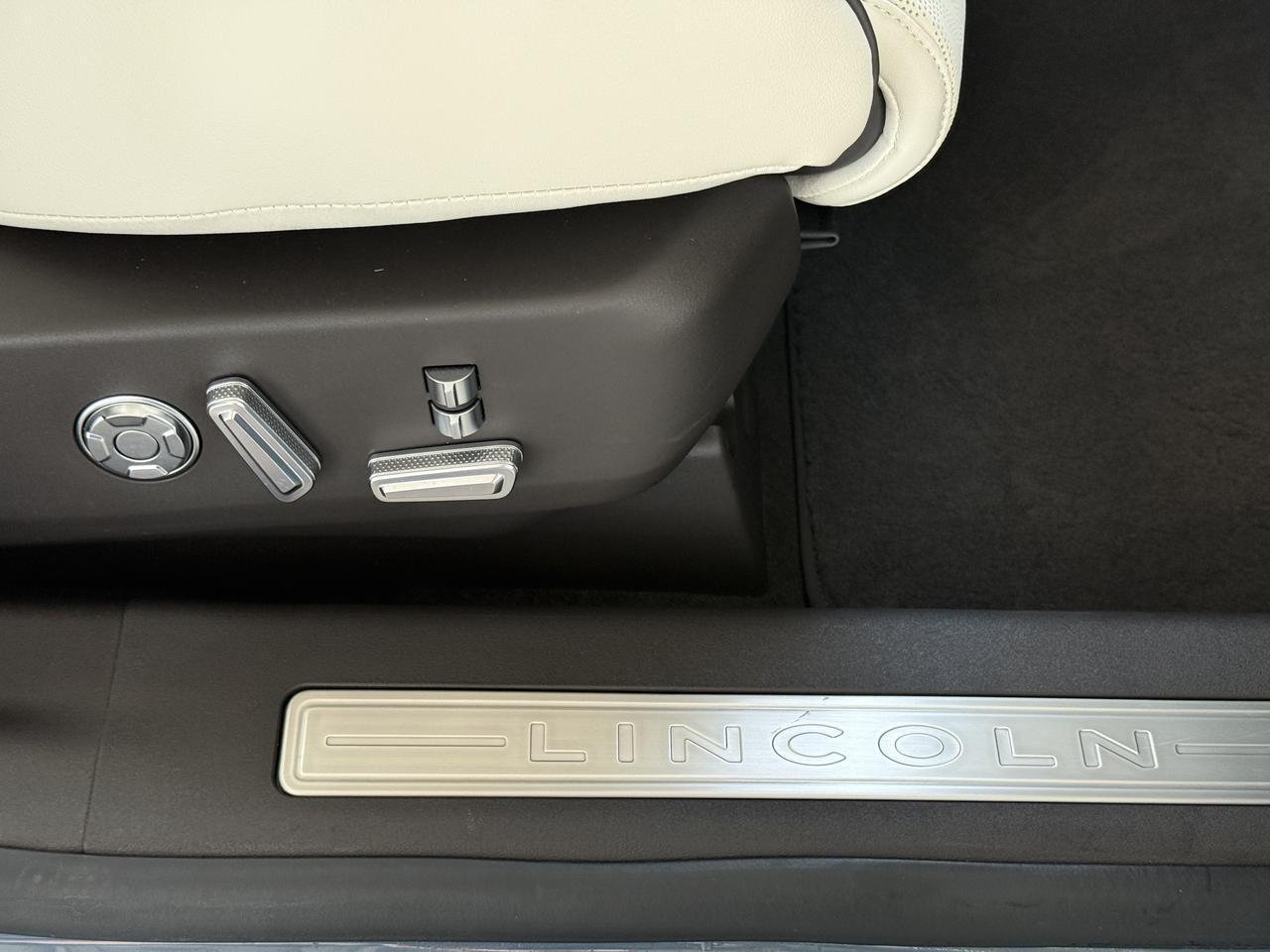 2025 Lincoln Nautilus Black Label Knoxville TN