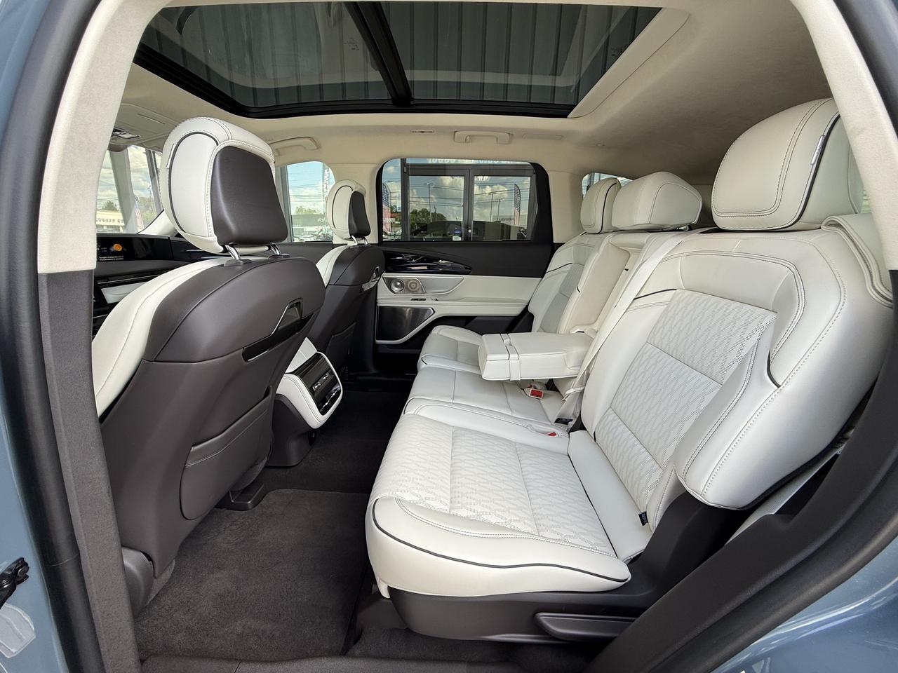 2025 Lincoln Nautilus Black Label Knoxville TN